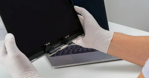 macbook screen repair near me dallas